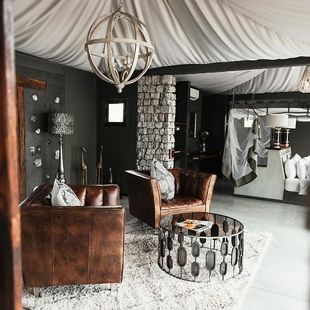 Etosha Oberland Lodge 奥考奎约 外观 照片