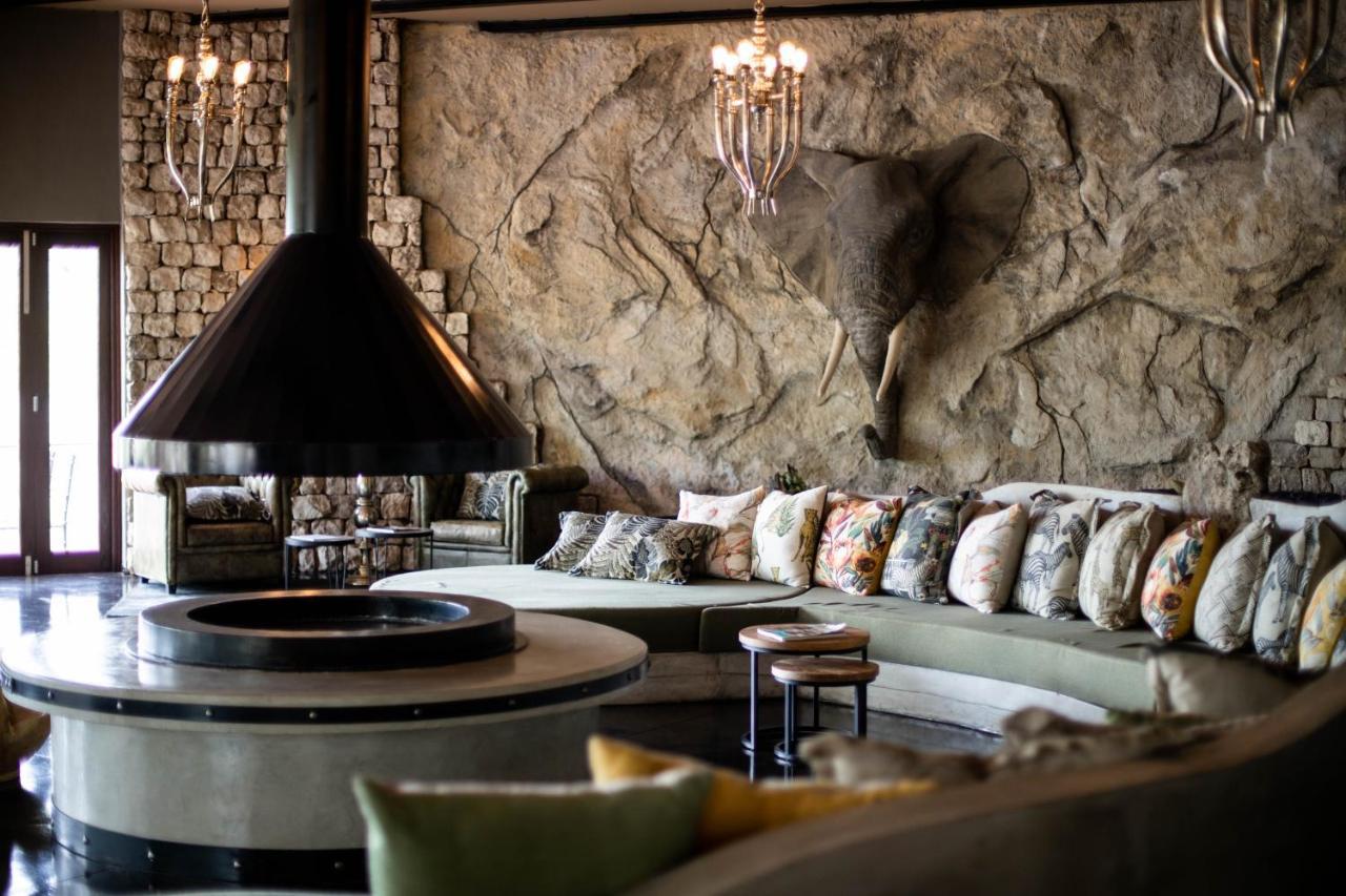 Etosha Oberland Lodge 奥考奎约 外观 照片
